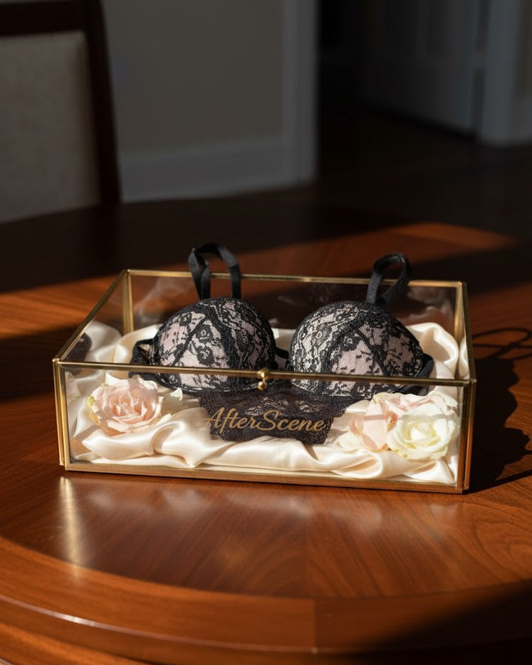 Lingerie Body Luna Lace – Porté par Ariana Cortez (Pièce unique)